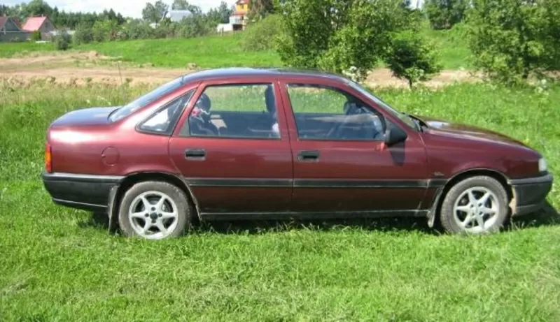 Opel Vectra A                2